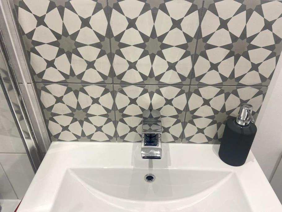 Central Southsea Boutique 2 Bedroom Flat 朴次茅斯 外观 照片